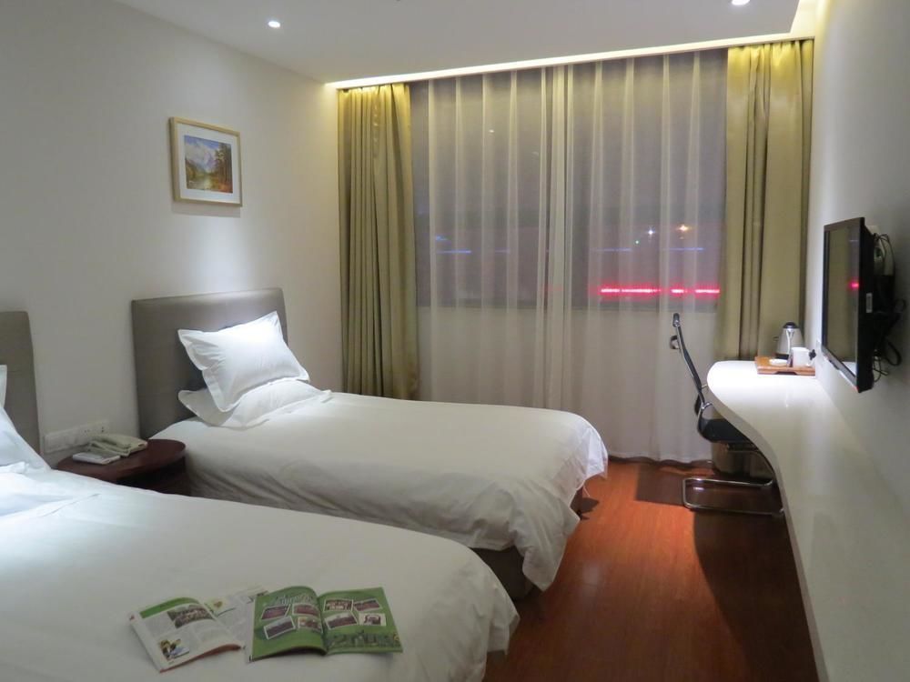 Yiting Si Ji Hotel Nantong Gongnong North Road ภายนอก รูปภาพ